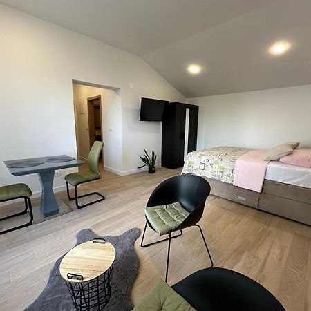 סנג' Apartmani "Mnm", Senj מראה חיצוני תמונה